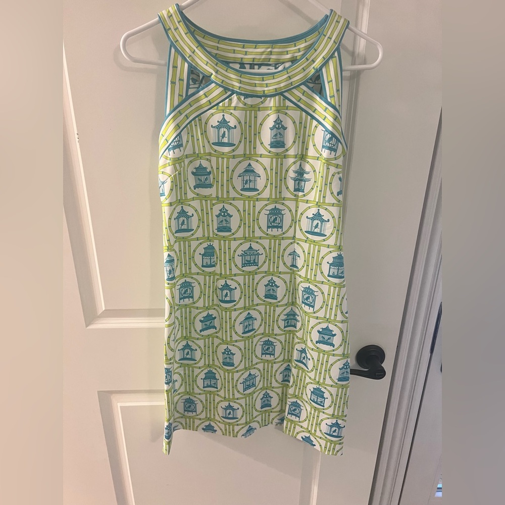 EUC Gretchen Scott size small dress. Chest 15.5 inches. 34.5 inches in length